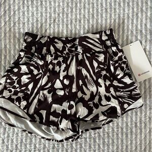 lululemon athletica Women's Hotty Hot High Rise Short